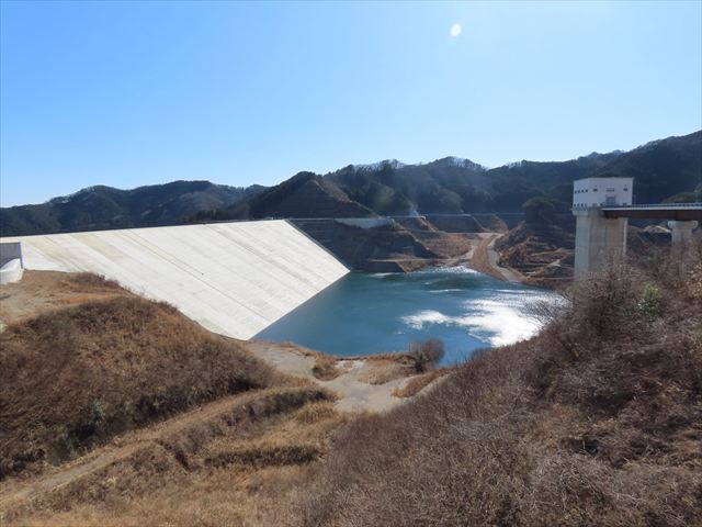 栃木県鹿沼市「南摩ダム」にて、初めての「管理事務所棟」で「限定ダム