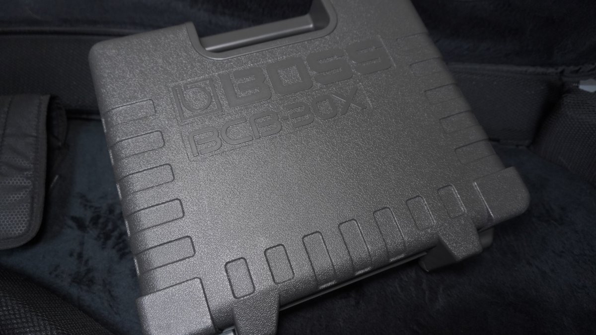 BOSS エフェクター＆チューナー SONY ドラムパッド他　ケースごと BOSS エフェクター＆チューナー SONY ドラムパッド他 ケースごと