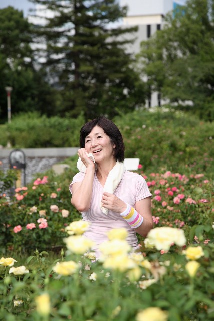 50代美魔女になるには 同性からも憧れる魅力を身に付けることが大切 未亡人になった時の知っておきたい知恵や経済 老後 生活の情報 50代美魔女になるには 同性からも憧れる魅力を身に付けることが大切 未亡人になった時の知っておきたい知恵や経済 老後 生活の情報