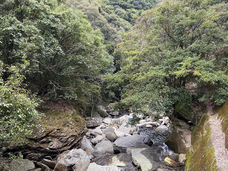 九州自然歩道 23日目 神浦の棚田を楽しむ 長崎県西海市大瀬戸町つがね落としの滝～長崎市下黒崎町 2020年3月7日 - 九州自然歩道を週末に歩き倒す