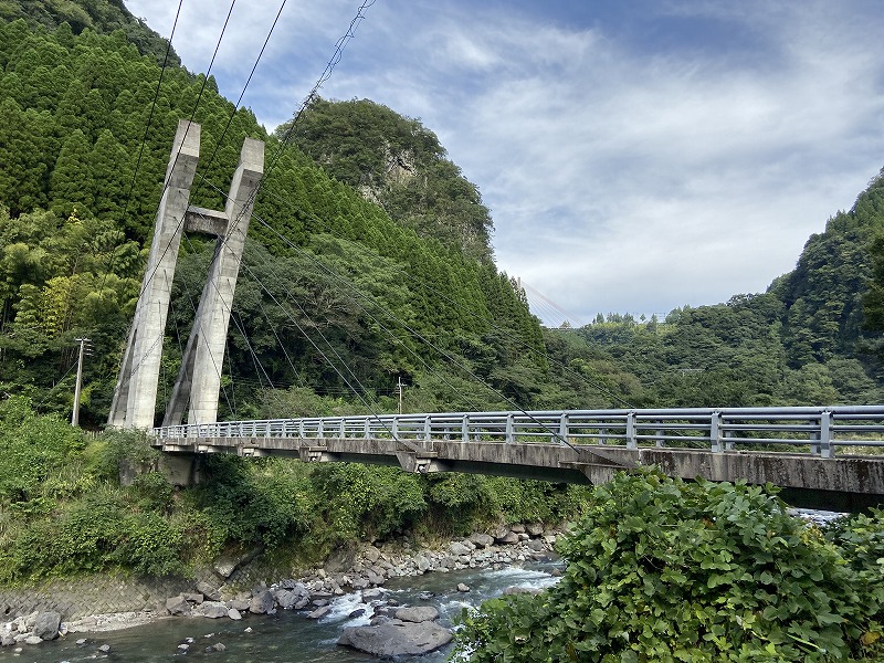 九州自然歩道 51日目 通潤橋から豊穣の地を歩く 熊本県上益城郡山都町笹原～山都町内大臣峡 2020年9月21日 - 九州自然歩道を週末に歩き倒す