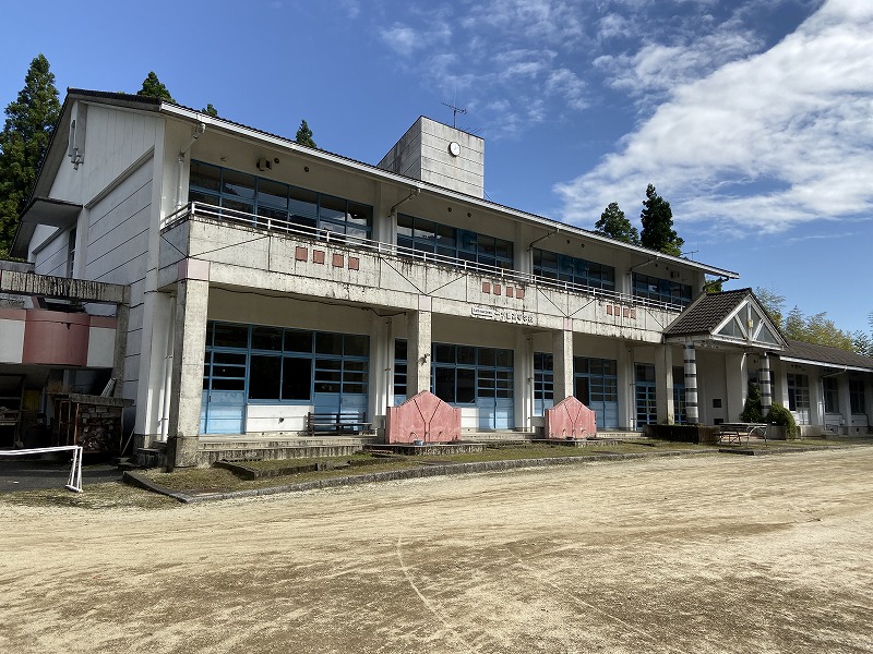 九州自然歩道 52日目 平家由来の内大臣峡から町に下る 熊本県上益城郡山都町内大臣峡~下益城郡美里町砥用 2020年9月22日 - 九州自然 ...