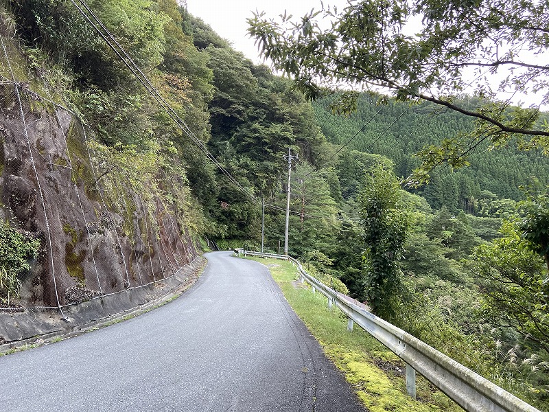 九州自然歩道 54日目 清流川辺川を眺めながら子守唄の里へ 熊本県八代市泉町仁田尾（五家荘）～球磨郡五木村頭地 2020年9月27日 - 九州 ...
