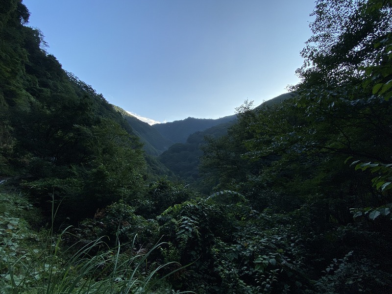九州自然歩道 54日目 清流川辺川を眺めながら子守唄の里へ 熊本県八代市泉町仁田尾（五家荘）～球磨郡五木村頭地 2020年9月27日 - 九州 ...