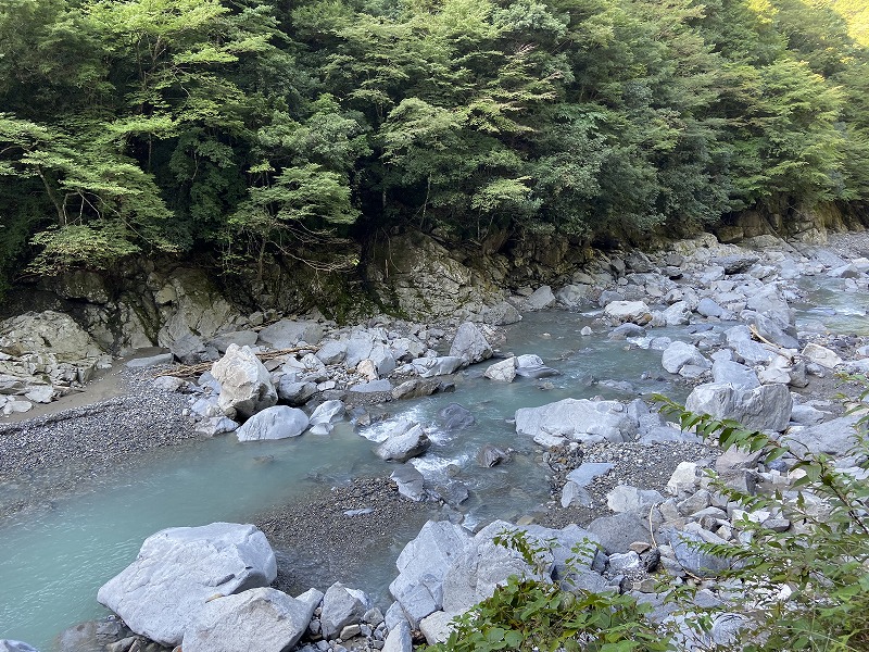 九州自然歩道 54日目 清流川辺川を眺めながら子守唄の里へ 熊本県八代市泉町仁田尾（五家荘）～球磨郡五木村頭地 2020年9月27日 - 九州 ...