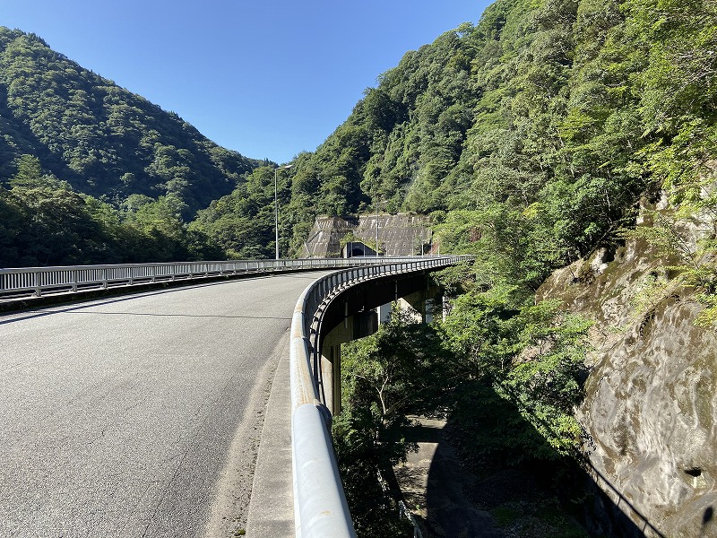 九州自然歩道 54日目 清流川辺川を眺めながら子守唄の里へ 熊本県八代市泉町仁田尾（五家荘）～球磨郡五木村頭地 2020年9月27日 - 九州 ...