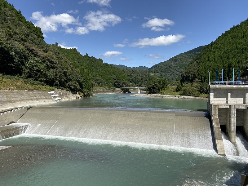 九州自然歩道 54日目 清流川辺川を眺めながら子守唄の里へ 熊本県八代市泉町仁田尾（五家荘）～球磨郡五木村頭地 2020年9月27日 - 九州 ...