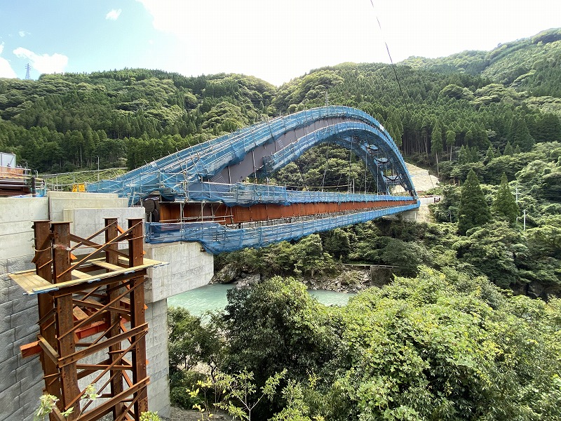九州自然歩道 54日目 清流川辺川を眺めながら子守唄の里へ 熊本県八代市泉町仁田尾（五家荘）～球磨郡五木村頭地 2020年9月27日 - 九州 ...