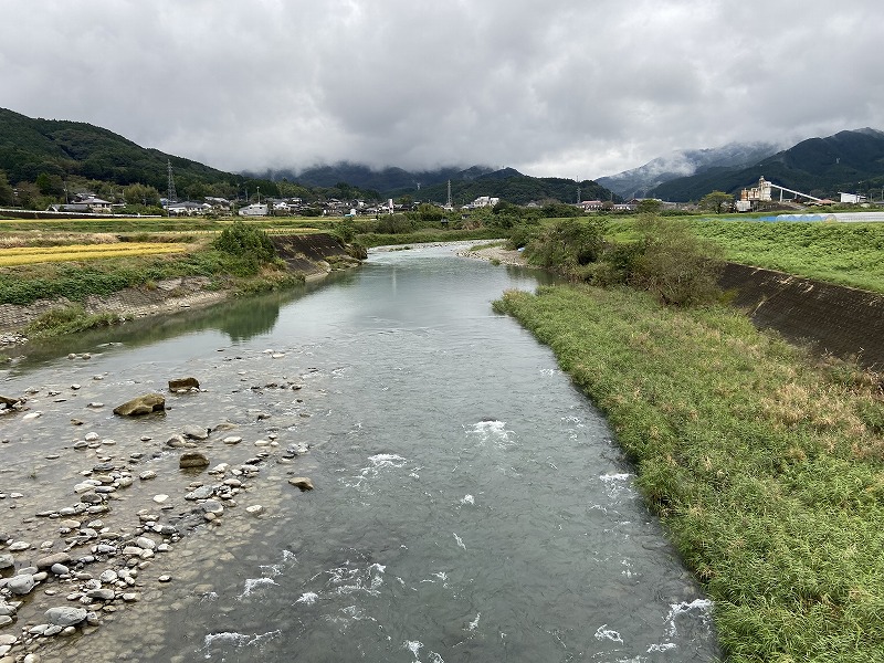 九州自然歩道 57日目 球磨川源流域から人吉盆地へと下る 熊本県球磨郡水上村湯山温泉~球磨郡多良木町ブルートレインたらぎ 2020年10月17 ...
