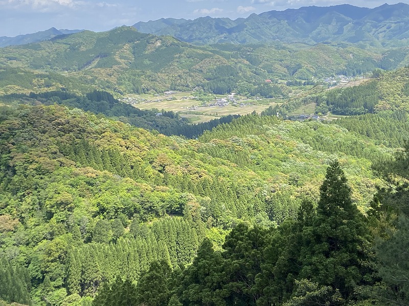 九州自然歩道 100日目 九州山地のだいたい快適な山道を宇納間地蔵尊まで歩く 宮崎県東臼杵郡美郷町西郷田代~東臼杵郡美郷町北郷宇納間 2021 ...