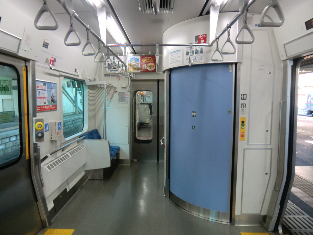 E721系1000番台の車内 - 猫金魚の徒然なる雑記帳