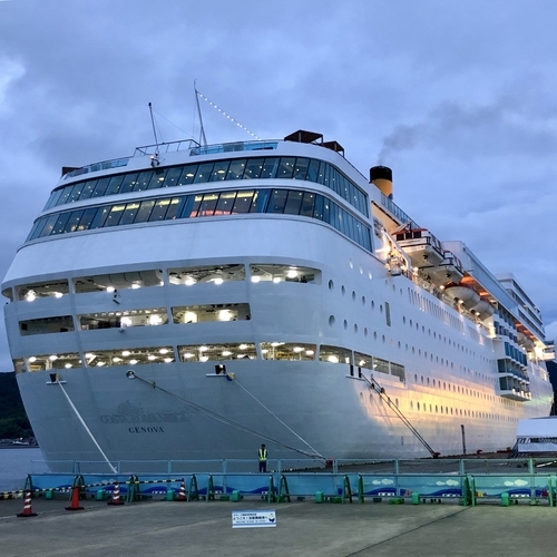 コスタネオロマンチカ（舞鶴港）