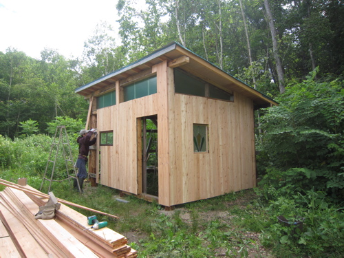 物置小屋作り続き サプライズショー 大沼ねこひ日記