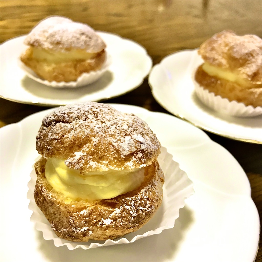 パティスリー・サレオーブン・ミトンの塩味のお菓子 キッシュ、ケーク