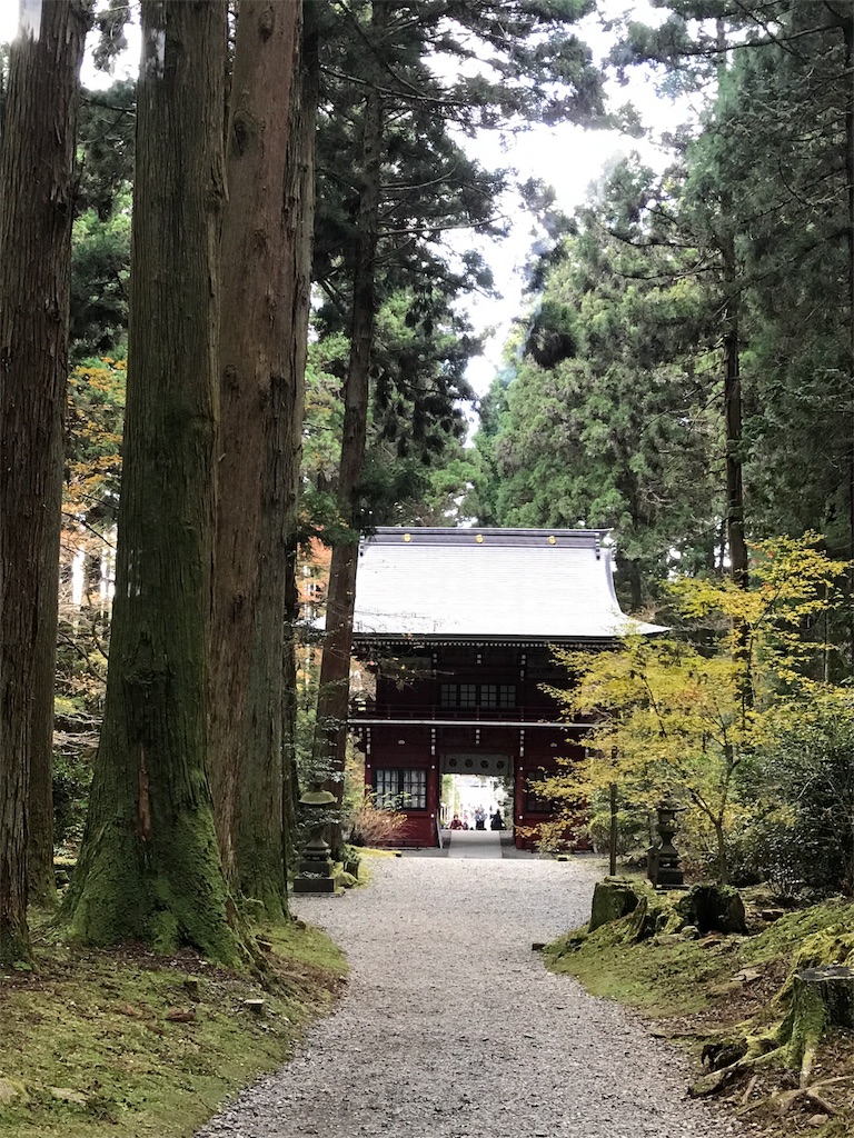 御岩神社山門