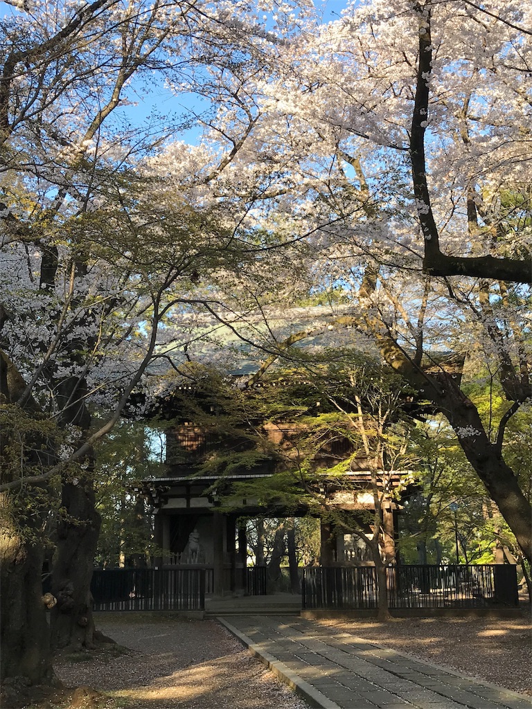 東漸寺山門