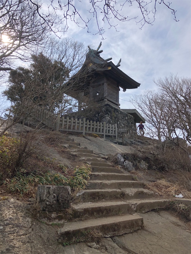 男体山神社