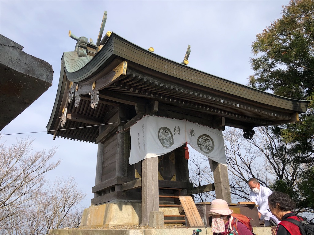 男体山神社