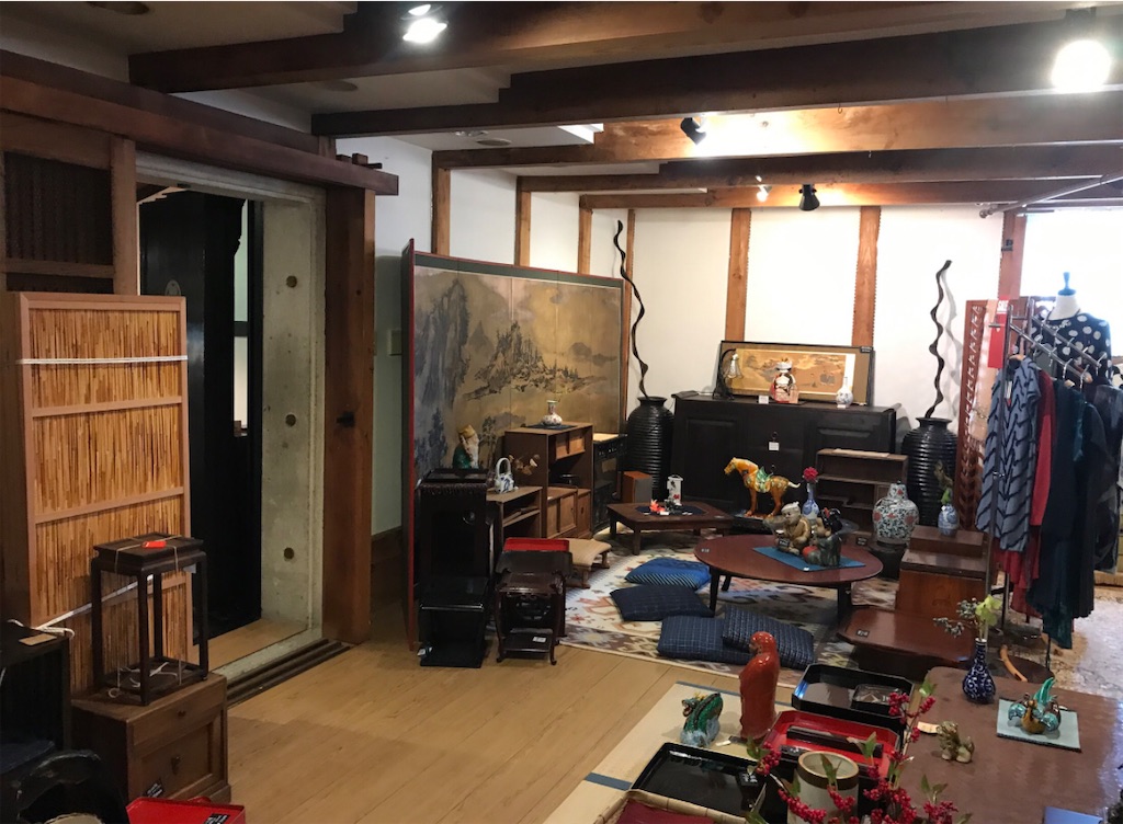 蔵の中
