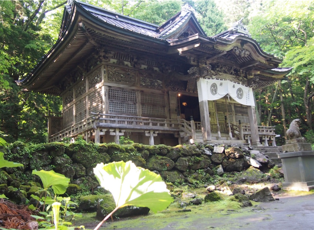 十和田神社本殿