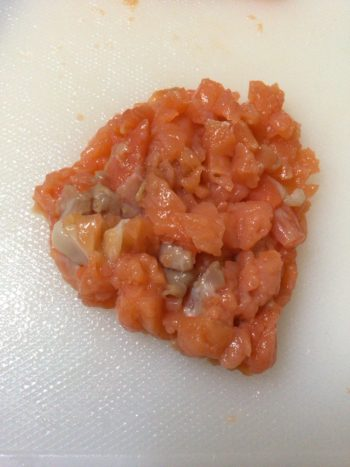 おつまみのスタメン、鮭ミンチ おつまみのスタメン、鮭ミンチ