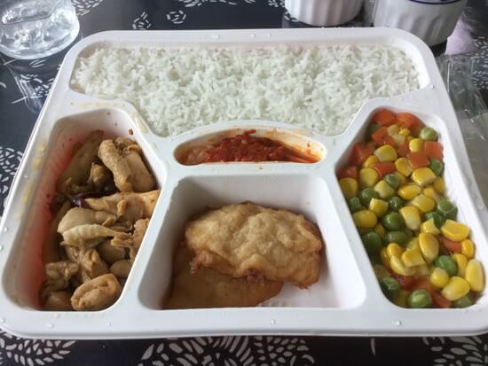 意外と美味しい船内の中華お弁当 意外と美味しい船内の中華お弁当