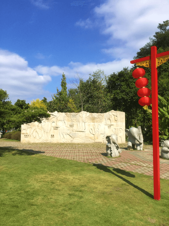 象はいないけど象だらけの象山景区 象はいないけど象だらけの象山景区