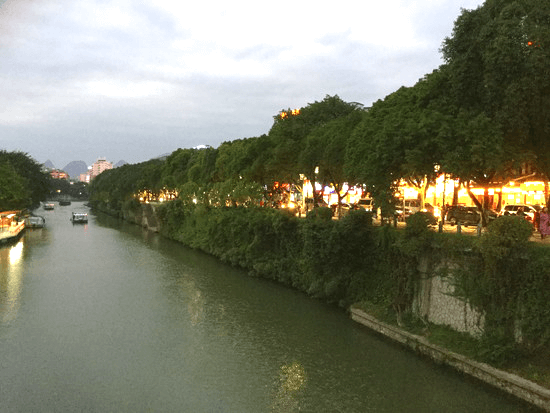桂林の夜の街並み 桂林の夜の街並み