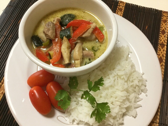 豚肉のグリーンカレー ねこのくいしんぼ日記