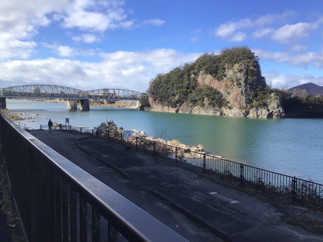 f:id:nekozanaruri:20211213233437j:plain