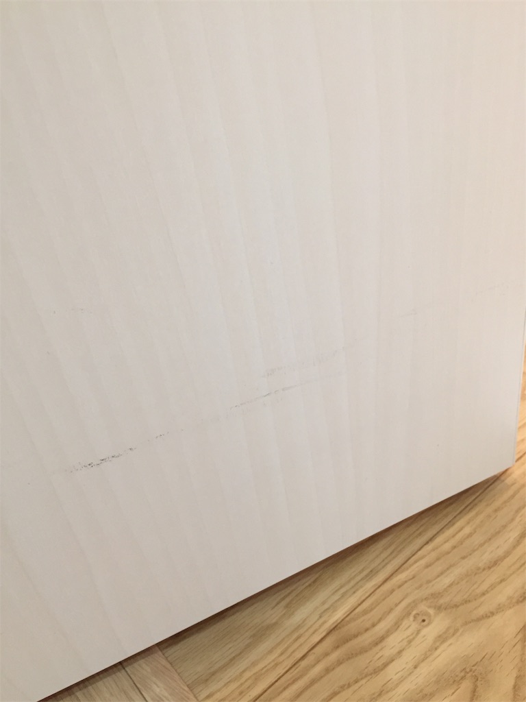 白い室内ドアの汚れを落とす方法 実際に汚れを落としてみた ローコストで夏涼しく冬暖かい家づくり