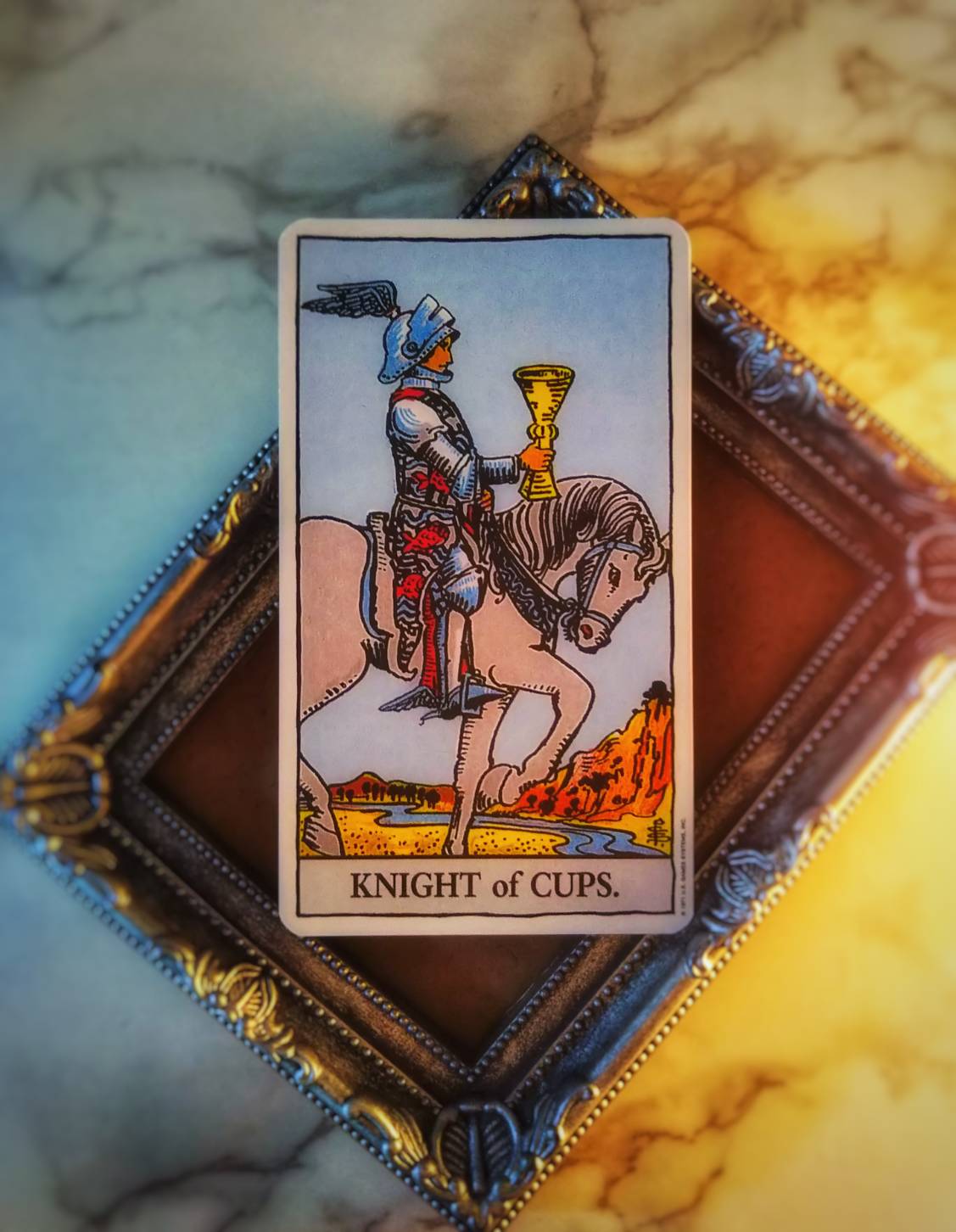 タロット このカードを見たときがあなたの受け取るタイミング カップのナイト正位置 Tarot Counseling