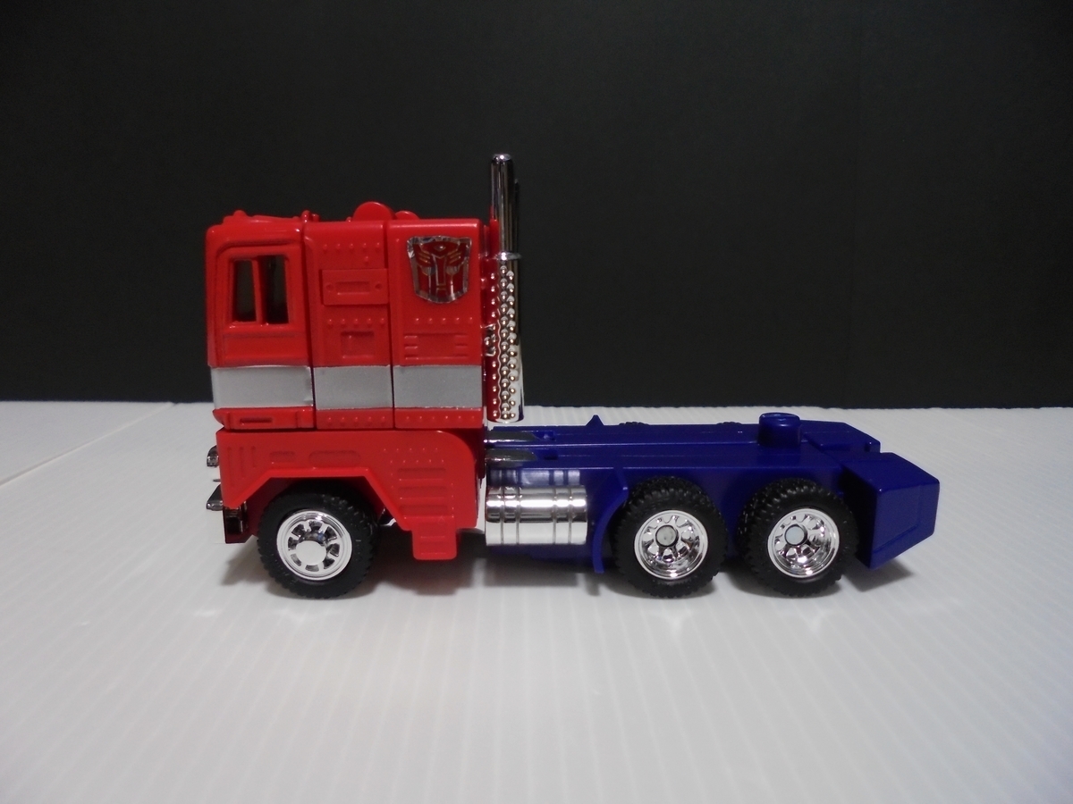 これが全ての原点…復活のG1コンボイ！ (TF35周年記念レビュー