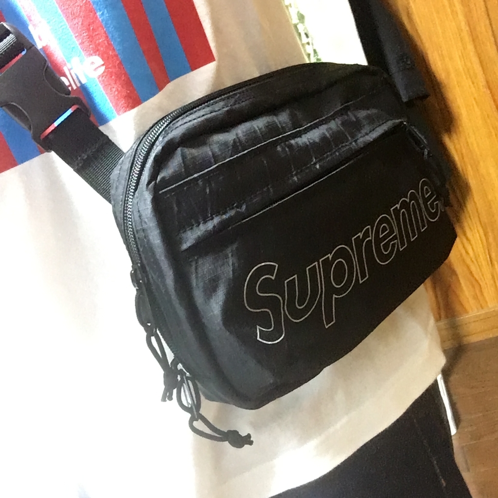 Supremeのショルダーバッグを買いました - ツギドコ