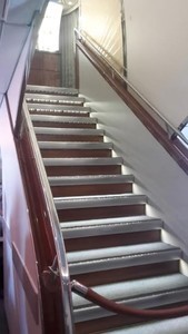 f:id:neyukix:20190510043654j:plain エミレーツ 2階建ての飛行機