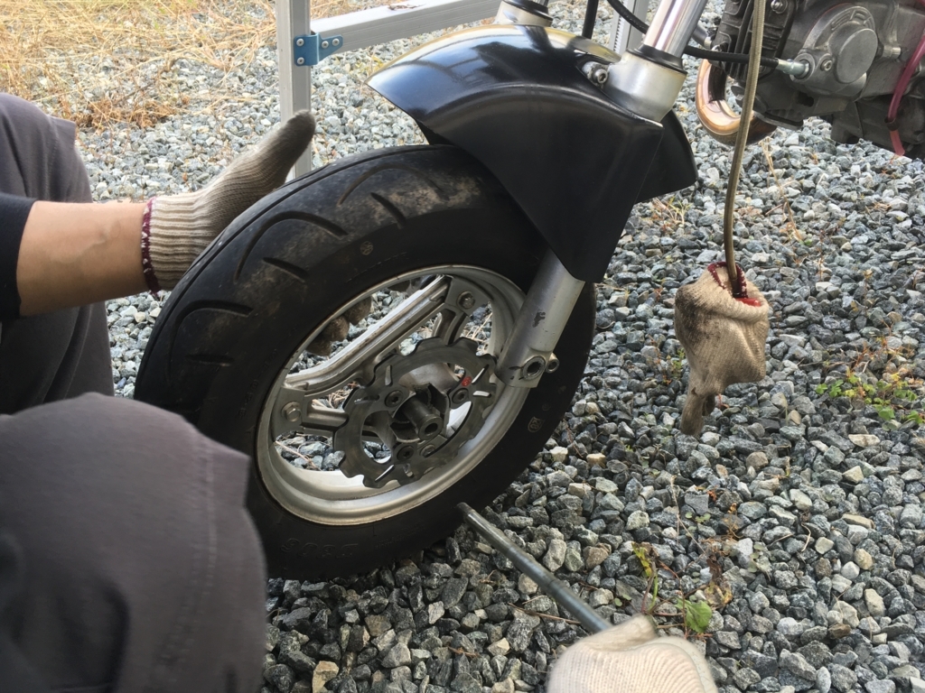 モンキーR ブレーキ強化 その③ - バイクのある景色