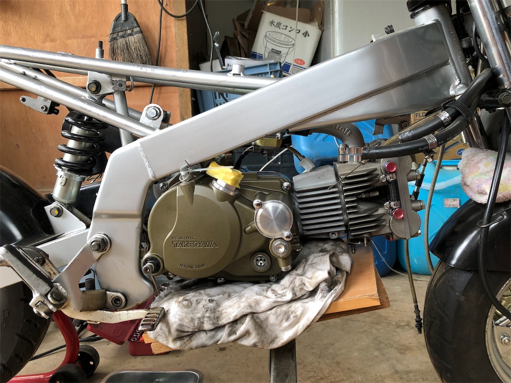 モンキーR エンジン載せ替え その⑥ - バイクのある景色
