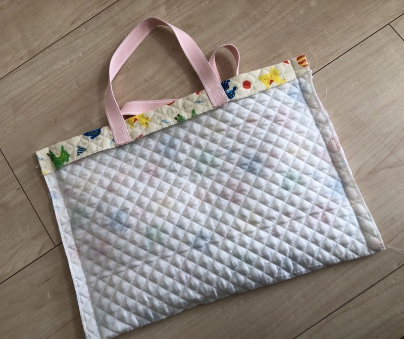 左右をミシン掛けした手さげ