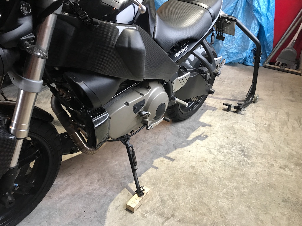 buell xb ビューエル チンスポイラー取り付け 2 - 車とバイクの趣味ブログ