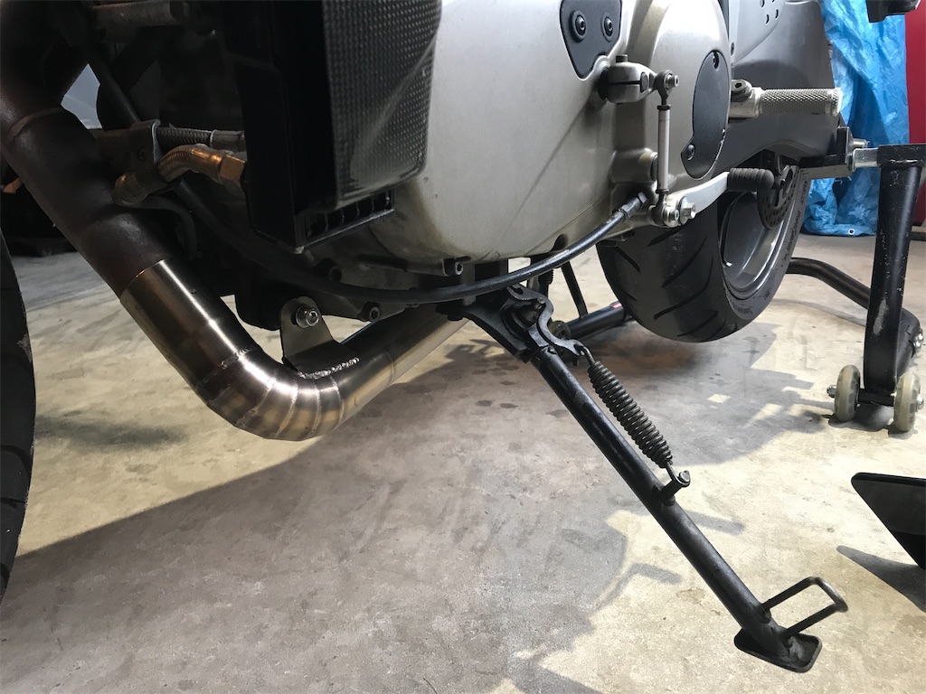 buell xb ビューエル チンスポイラー取り付け 2 - 車とバイクの趣味ブログ