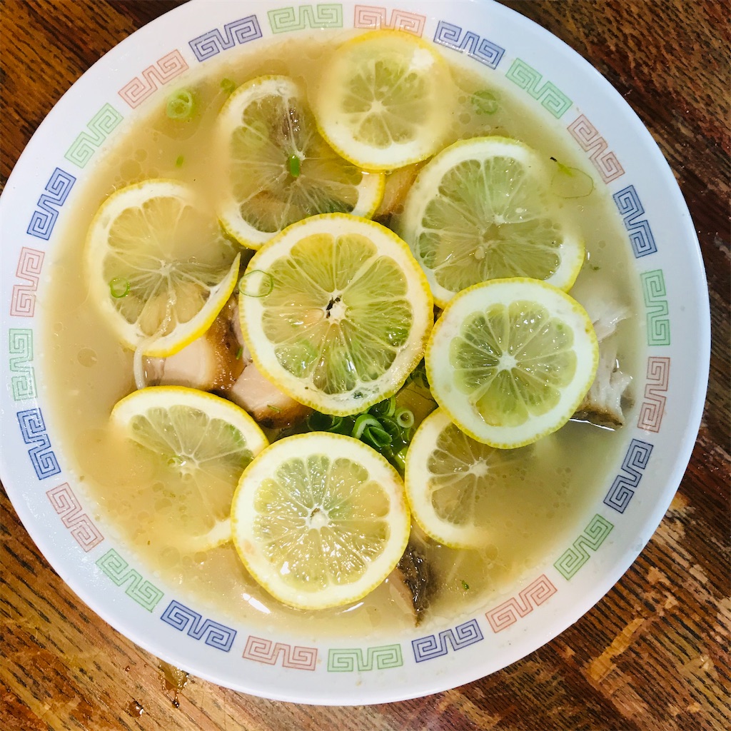 岡山市南区 ラーメン太郎で名物のレモンラーメン ボリュームたっぷりのチャンポンもおすすめ まんぷくいちこの岡山ブログ