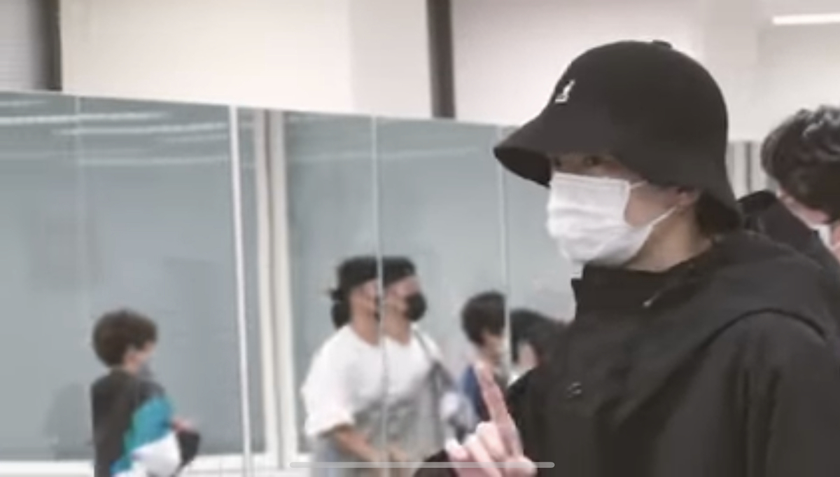 菊池風磨くん着用（バケットハット） - Fashionista Press