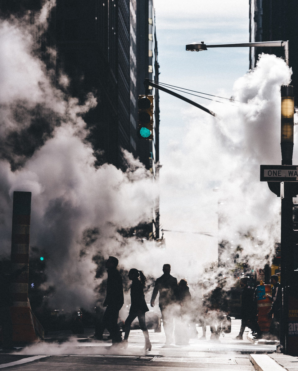 写真家ENOさんPHOTO STORY - 自身の写真を形づくる、デザイン、SNS、カメラとの出会い