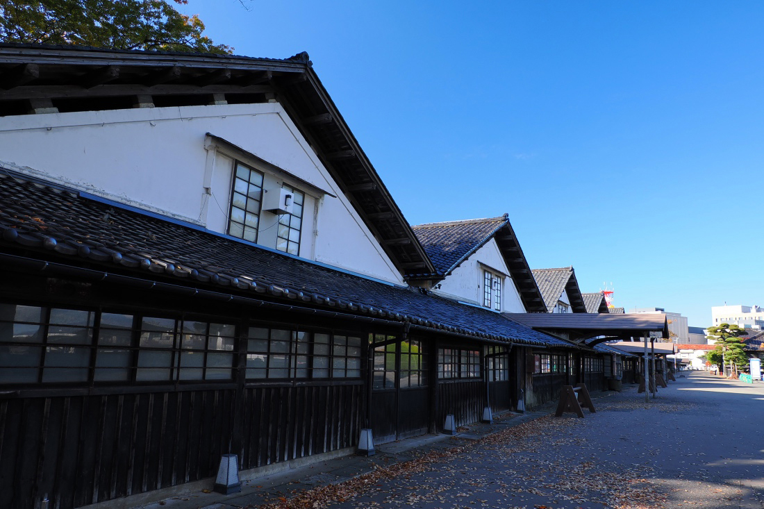 山形の旅⑧ 〜山居倉庫〜 - NIIGATAさんぽびと