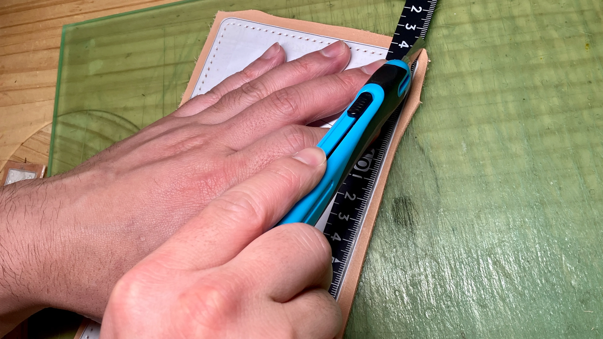 直線部分のカットの様子