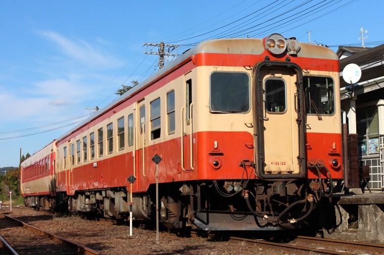 香港鉄路　100年　洋書　電車　列車　鉄道　路面電車　路線　写真集　中国語　本 图辑：香港电车百年沧桑- BBC News 中文