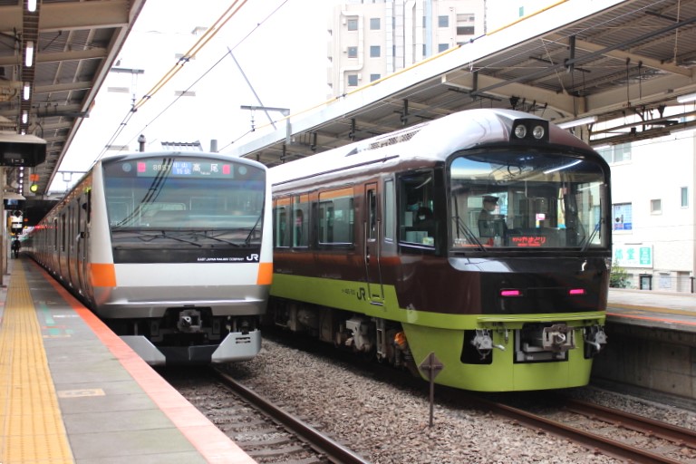 東京都】485系リゾートやまどりで行く春の青梅線 快速「やまどり