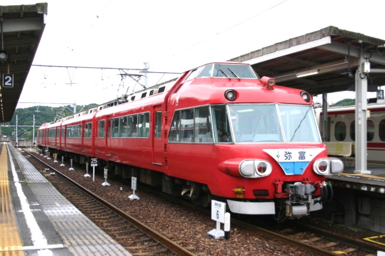 愛知県】<あの頃の鉄道風景> パノラマカーが最後の活躍をしてい