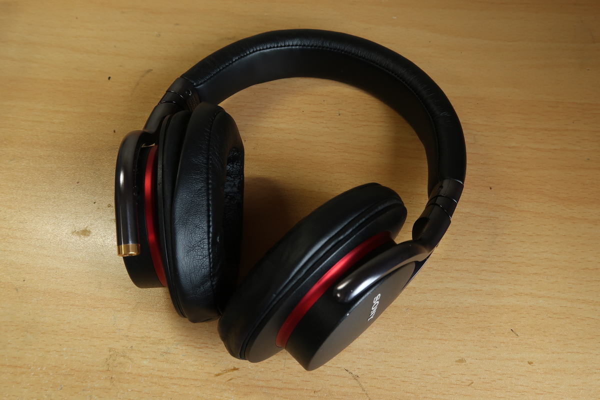 SONY MDR-1A 有線ヘッドホン シルバー 代替新品イヤーマフ付 MDR-1A | ヘッドホン | ソニー