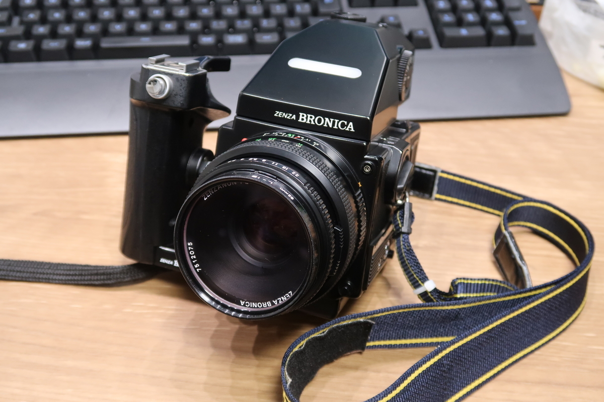 BRONICA ETRSi / ZENZANON-PE 75mm F2.8の試写 - にこらのブログ BRONICA ETRSi / ZENZANON-PE 75mm F2.8の試写 - にこらのブログ